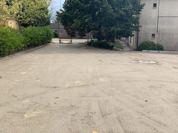 D6A765BB-C231-464E-A41B-A9C32776F911